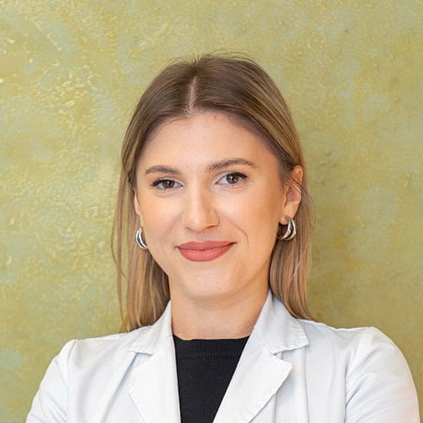 dermiq_team-ioana-mastan-01_sq